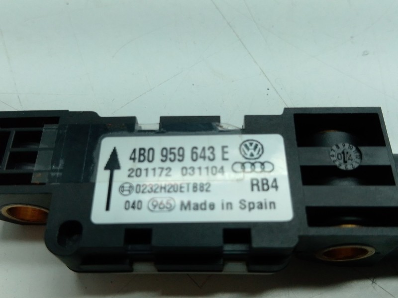 Recambio de sensor impacto airbag para audi a3 (8p1) 2.0 tdi referencia OEM IAM   
