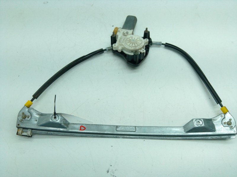 Recambio de elevalunas delantero derecho para renault clio ii (bb_, cb_) 1.2 16v (bb05, bb0w, bb11, bb27, bb2t, bb2u, bb2v, cb05