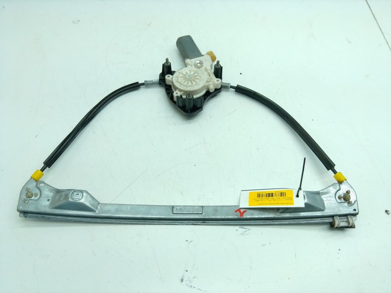 Recambio de elevalunas delantero izquierdo para renault clio ii (bb_, cb_) 1.2 16v (bb05, bb0w, bb11, bb27, bb2t, bb2u, bb2v, cb