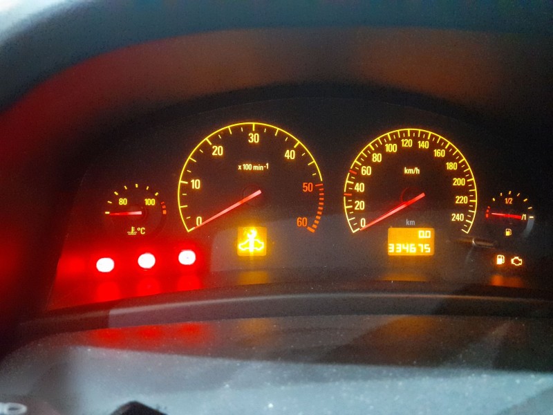 opel vectra c (z02) del año 2003