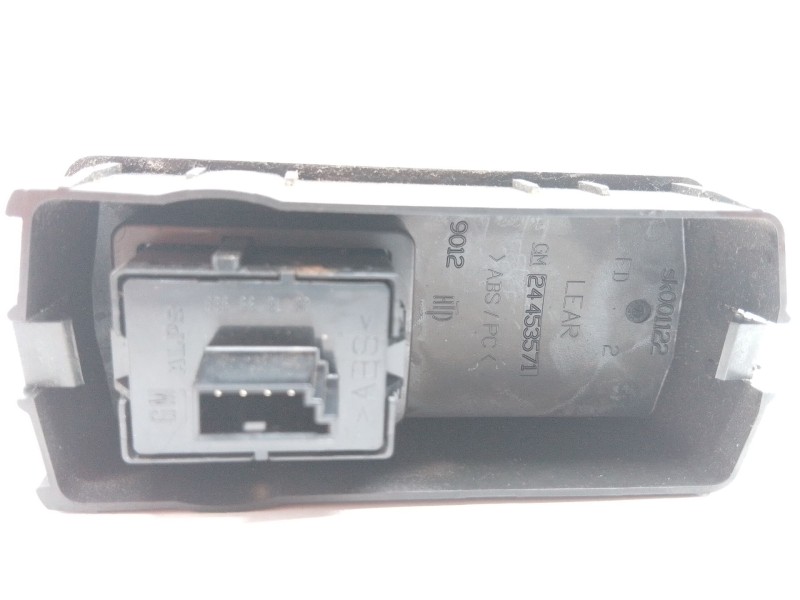 Recambio de mando elevalunas delantero derecho para opel vectra c (z02) 2.2 dti 16v (f69) referencia OEM IAM   