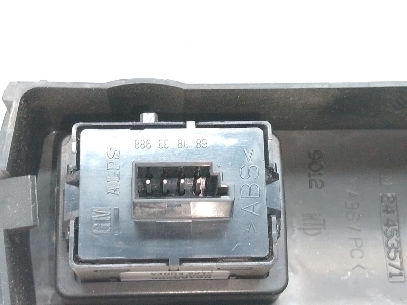 Recambio de mando elevalunas delantero derecho para opel vectra c (z02) 2.2 dti 16v (f69) referencia OEM IAM   