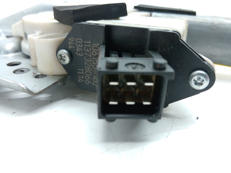 Recambio de elevalunas delantero izquierdo para opel vectra c (z02) 2.2 dti 16v (f69) referencia OEM IAM   