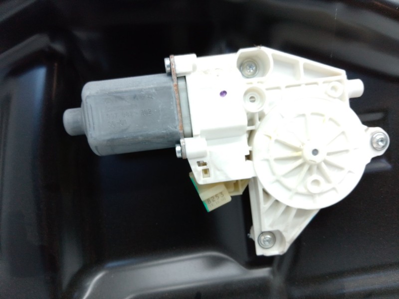 Recambio de elevalunas delantero izquierdo para mercedes-benz clase r (w251, v251) r 320 cdi 4-matic (251.022, 251.122) referenc