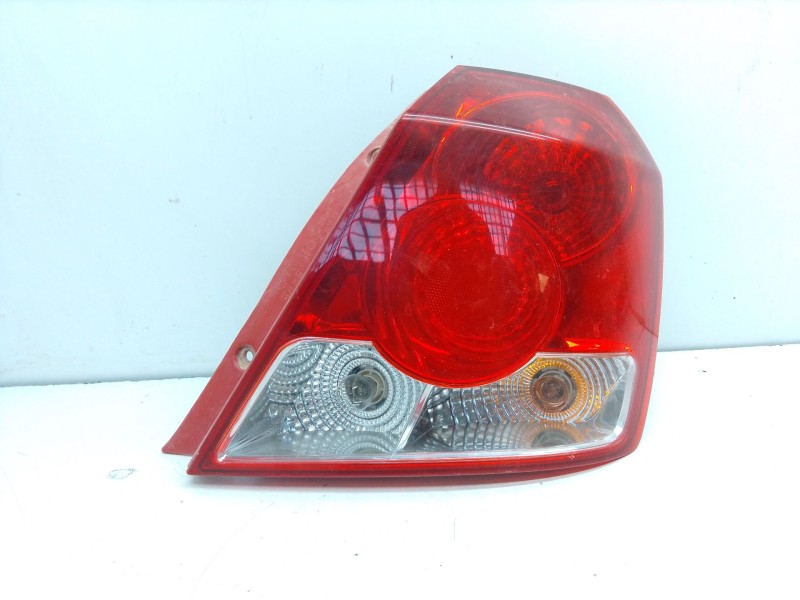 Recambio de piloto trasero derecho para chevrolet aveo / kalos hatchback (t200) 1.4 16v referencia OEM IAM   