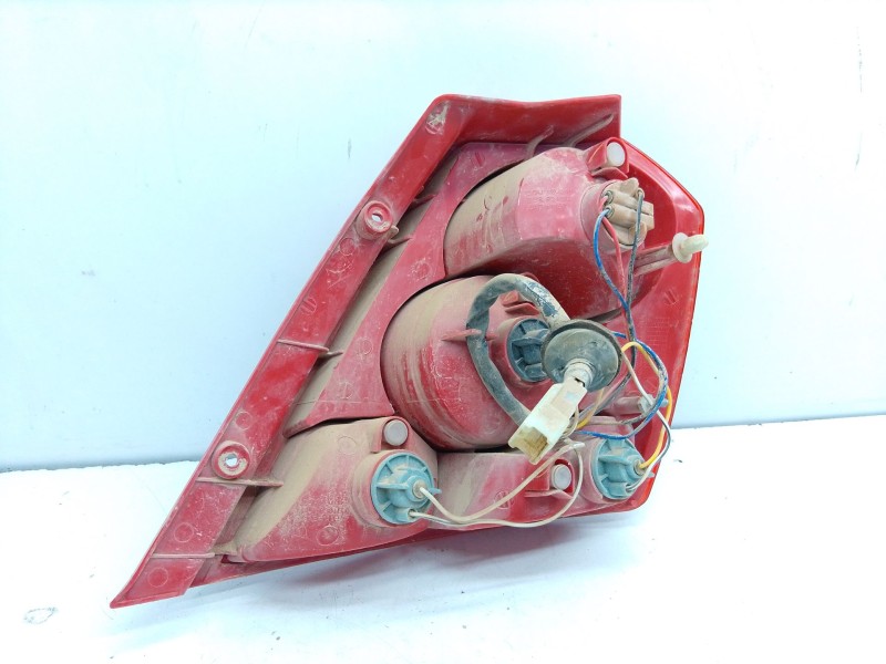 Recambio de piloto trasero izquierdo para chevrolet aveo / kalos hatchback (t200) 1.4 16v referencia OEM IAM   