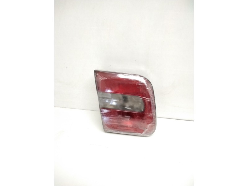 Recambio de piloto trasero izquierdo porton para volvo s70 berlina 2.5 turbodiesel referencia OEM IAM 9151633L 9151635L 