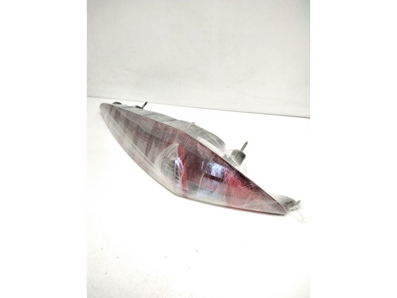 Recambio de piloto trasero derecho para fiat punto berlina (188) 1.3 16v multijet feel referencia OEM IAM 286202  