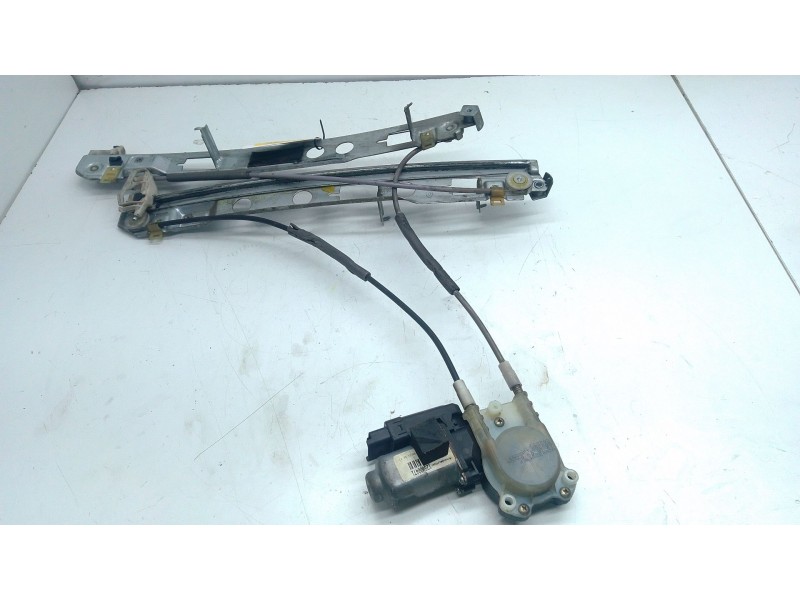 Recambio de elevalunas delantero izquierdo para renault megane ii station wagon (km0/1_) 1.9 dci referencia OEM IAM   