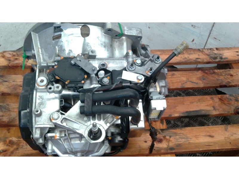 Recambio de caja cambios para renault megane ii station wagon (km0/1_) 1.9 dci referencia OEM IAM   