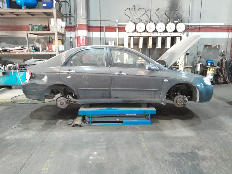 kia cerato i hatchback (ld) del año 2005
