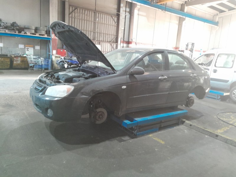 kia cerato i hatchback (ld) del año 2005