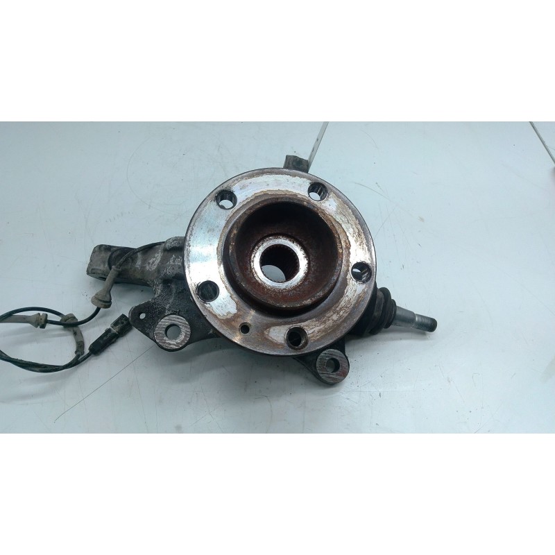 Recambio de mangueta delantera izquierda para renault master iii furgoneta (fv) 2.3 dci 130 rwd (fv01, fv10, fv11, fv12) referen
