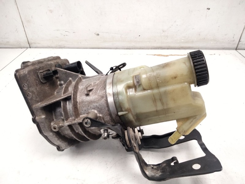 Recambio de bomba direccion para renault master iii furgoneta (fv) 2.3 dci 130 rwd (fv01, fv10, fv11, fv12) referencia OEM IAM  