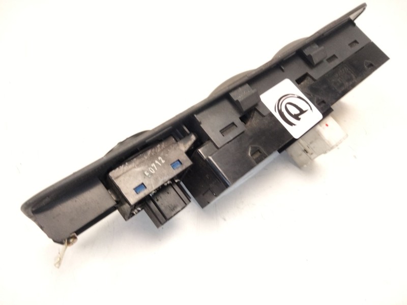 Recambio de mando elevalunas delantero izquierdo para kia cerato i hatchback (ld) 2.0 referencia OEM IAM   