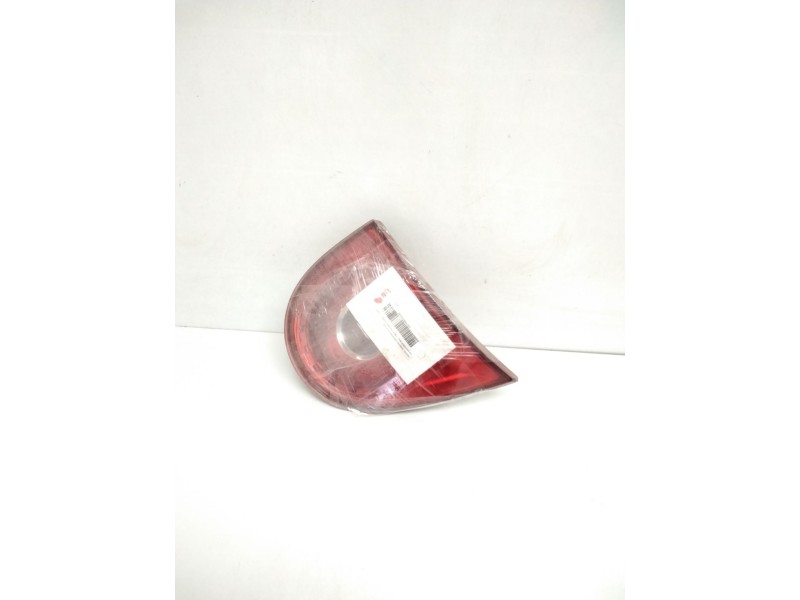 Recambio de piloto trasero izquierdo porton para volkswagen golf v berlina (1k1) 1.9 tdi referencia OEM IAM 1K6945093G 89031705 