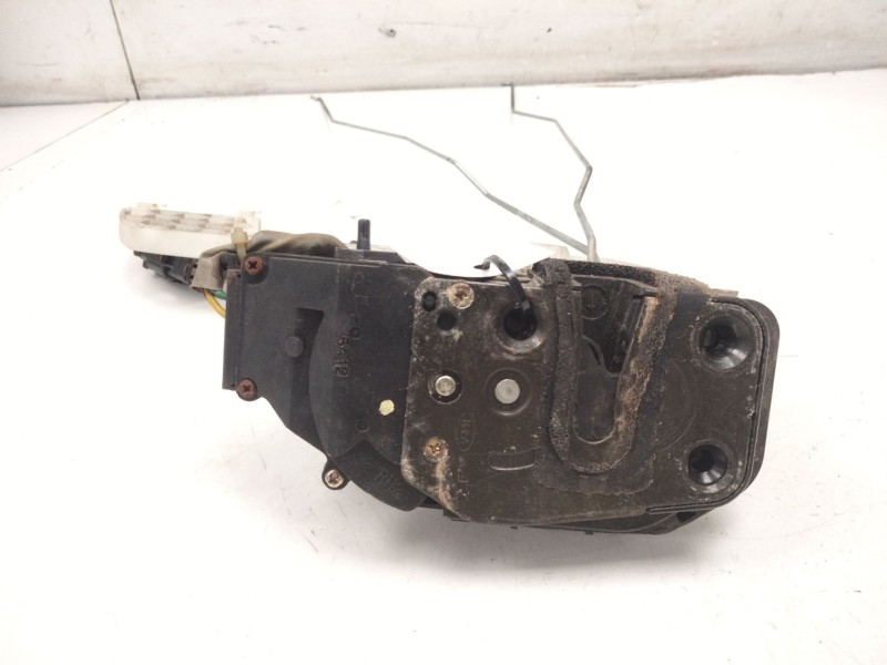 Recambio de cerradura puerta trasera derecha para kia cerato i hatchback (ld) 2.0 referencia OEM IAM   