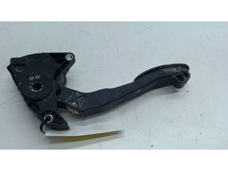 Recambio de pedal acelerador para renault master iii furgoneta (fv) 2.3 dci 130 rwd (fv01, fv10, fv11, fv12) referencia OEM IAM 