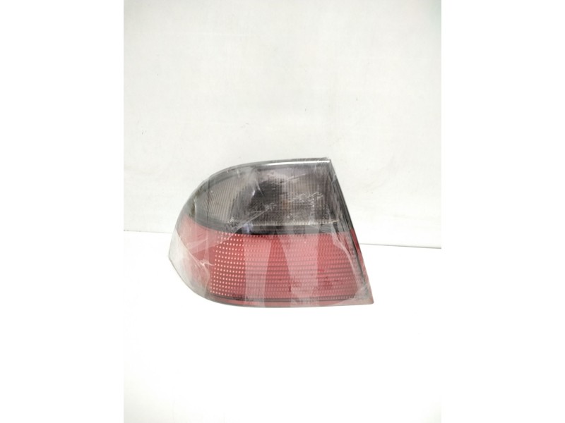 Recambio de piloto trasero izquierdo para saab 9-5 sedán 2.3 t se ecopower referencia OEM IAM 2314  