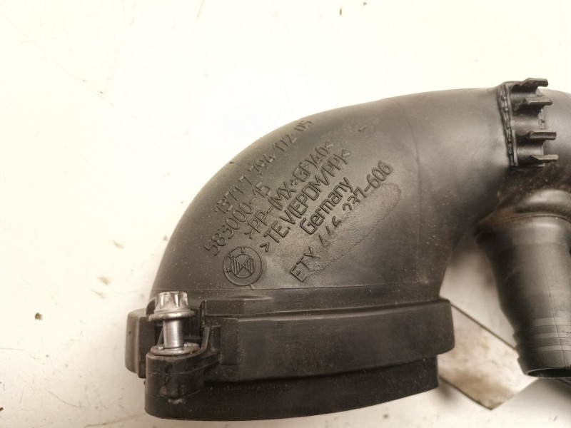 Recambio de tubo presion turbocompresor para bmw x5 (e70) 3.0 d referencia OEM IAM 13717794172  