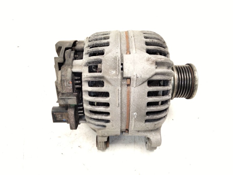 Recambio de alternador para audi a5 (8t3) 2.0 tdi referencia OEM IAM 03G903016  
