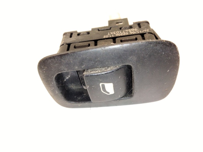 Recambio de mando elevalunas trasero derecho para citroën c4 grand picasso i (ua_) 2.0 hdi 138 referencia OEM IAM 96547103  