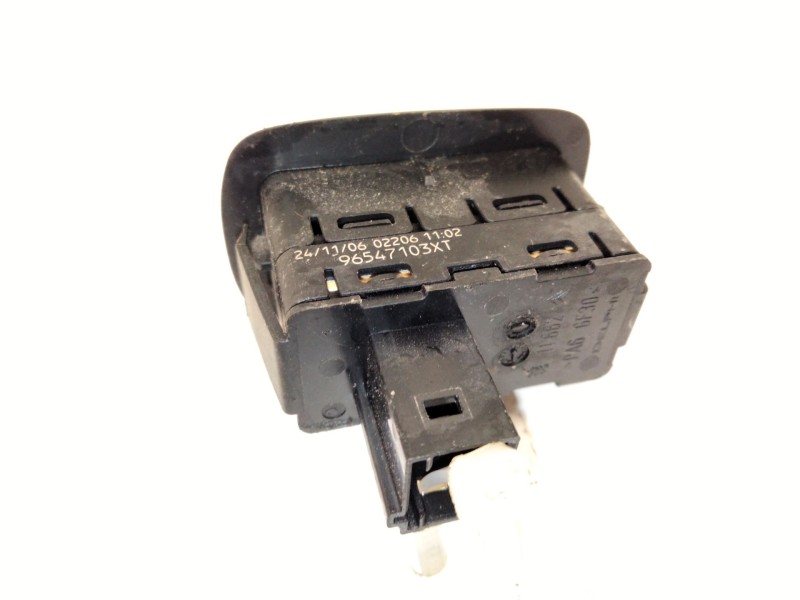 Recambio de mando elevalunas trasero derecho para citroën c4 grand picasso i (ua_) 2.0 hdi 138 referencia OEM IAM 96547103  