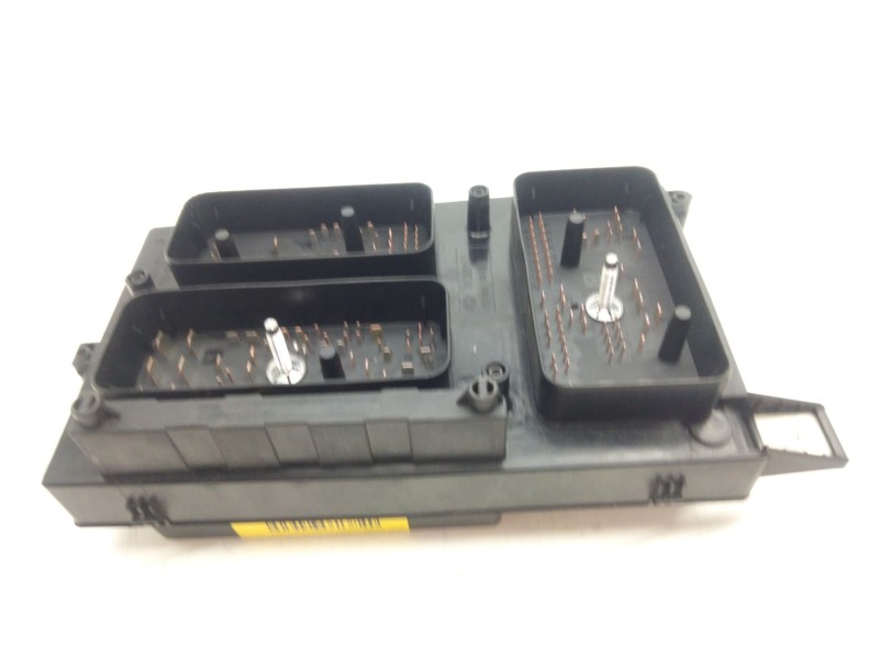 Recambio de caja reles fusibles para opel astra h (a04) 1.7 cdti (l48) referencia OEM IAM 13268302  