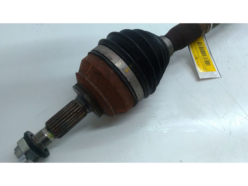 Recambio de transmision delantera derecha para renault clio iv grandtour (kh_) 1.5 dci 90 (khn3, khn4) referencia OEM IAM 390103