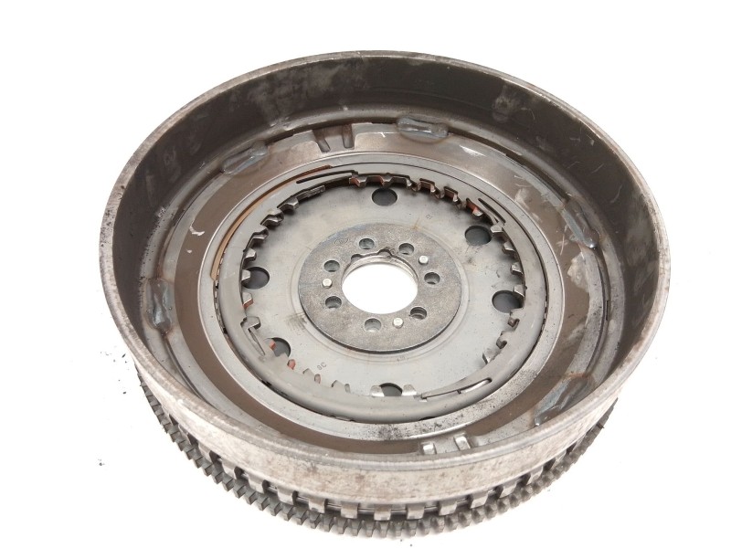 Recambio de volante motor para renault clio iv grandtour (kh_) 1.5 dci 90 (khn3, khn4) referencia OEM IAM   