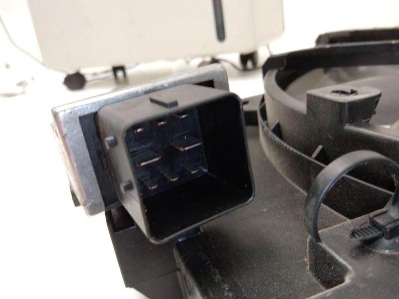 Recambio de electroventilador para renault clio iv grandtour (kh_) 1.5 dci 90 (khn3, khn4) referencia OEM IAM   
