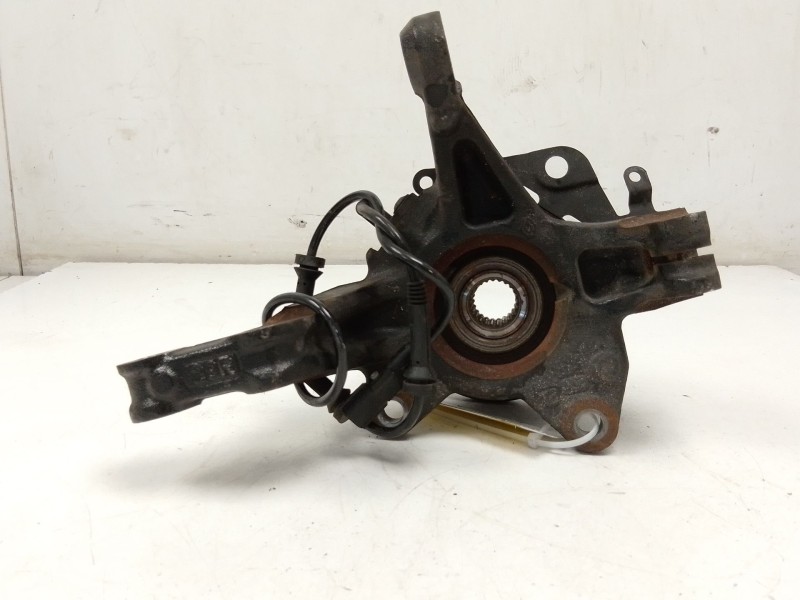 Recambio de mangueta delantera derecha para renault clio iv grandtour (kh_) 1.5 dci 90 (khn3, khn4) referencia OEM IAM   
