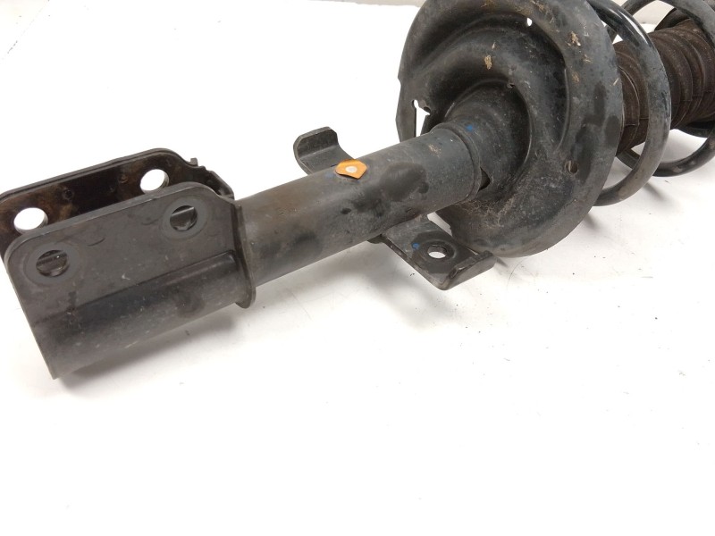 Recambio de amortiguador delantero izquierdo para renault clio iv grandtour (kh_) 1.5 dci 90 (khn3, khn4) referencia OEM IAM 543