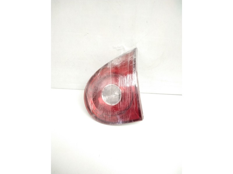 Recambio de piloto trasero derecho porton para volkswagen golf v (1k1) 2.0 tdi 16v referencia OEM IAM 1K6945094G 17A053B 1107182