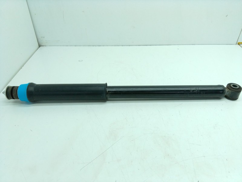 Recambio de amortiguador trasero derecho para dacia bisgster referencia OEM IAM 562102816R  