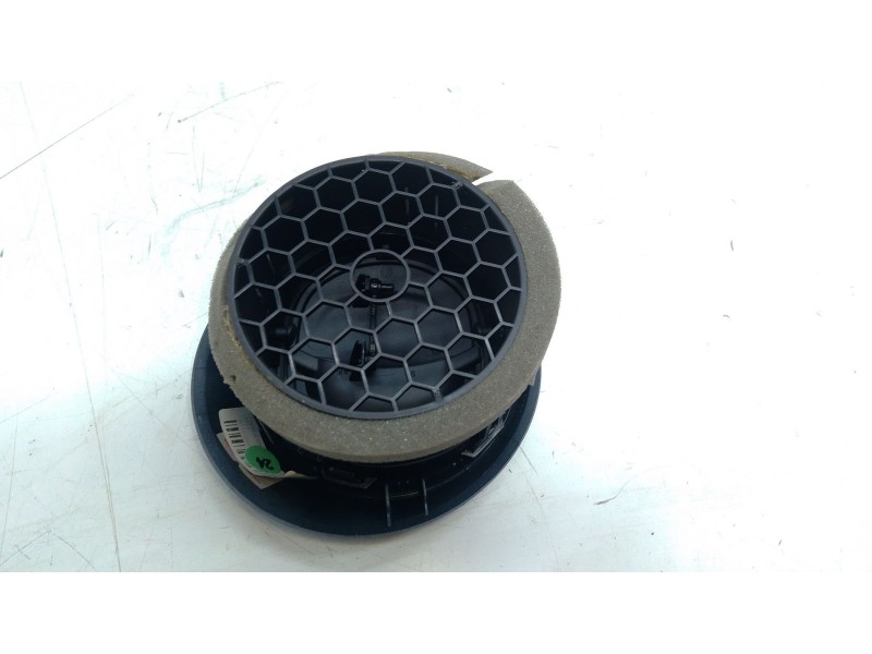 Recambio de aireador izquierdo para renault clio iv grandtour (kh_) 1.5 dci 90 (khn3, khn4) referencia OEM IAM 687605663R  