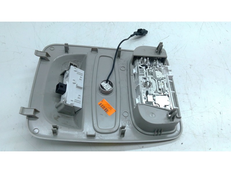 Recambio de luz interior para renault clio iv grandtour (kh_) 1.5 dci 90 (khn3, khn4) referencia OEM IAM   