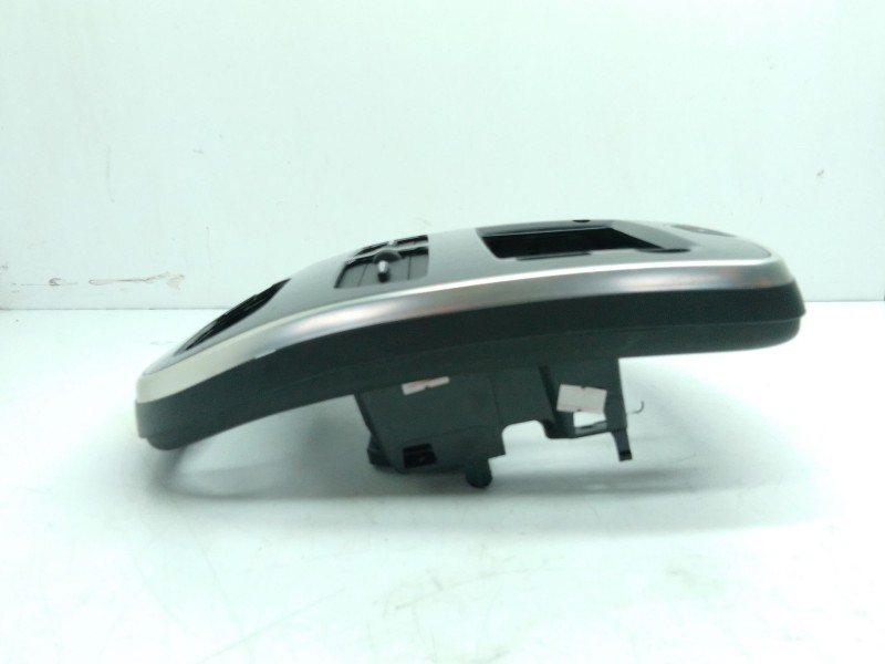 Recambio de aireador central para renault clio iv grandtour (kh_) 1.5 dci 90 (khn3, khn4) referencia OEM IAM   