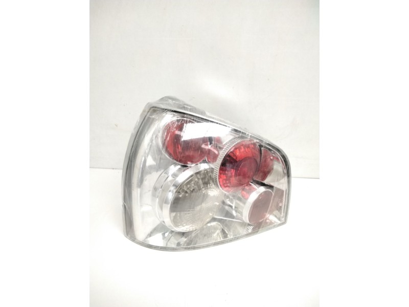 Recambio de piloto trasero izquierdo interior para audi a3 (8l) referencia OEM IAM 601175  