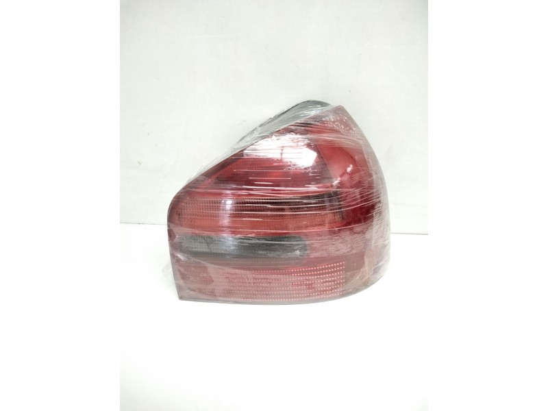 Recambio de piloto trasero derecho para audi a3 (8l) 1.8 ambiente referencia OEM IAM 8L0945096 290702 