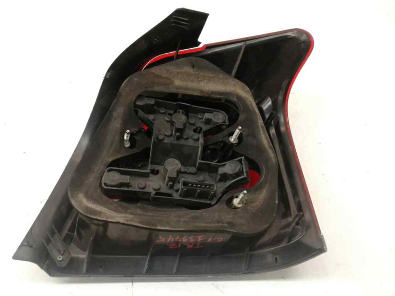 Recambio de piloto trasero izquierdo para toyota avensis berlina (t25) 2.2 d-4d executive sedán (4-ptas.) referencia OEM IAM 815