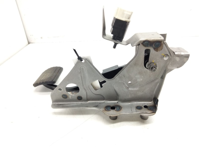 Recambio de pedal freno para renault clio iv grandtour (kh_) 1.5 dci 90 (khn3, khn4) referencia OEM IAM   