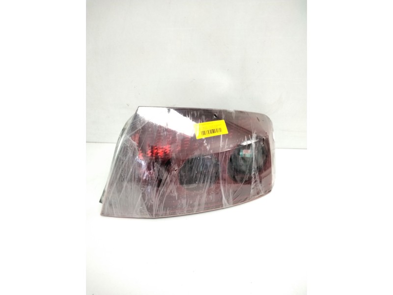 Recambio de piloto trasero derecho para peugeot 407 (6d_) 2.0 hdi 135 (6drhrh, 6drhre, 6drhrg, 6drhrj) referencia OEM IAM 965660