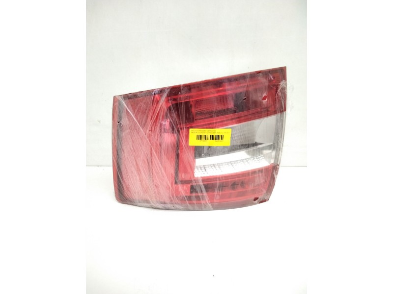 Recambio de piloto trasero derecho para skoda octavia iii (5e3, nl3, nr3) 2.0 tdi rs referencia OEM IAM 5E9946096  