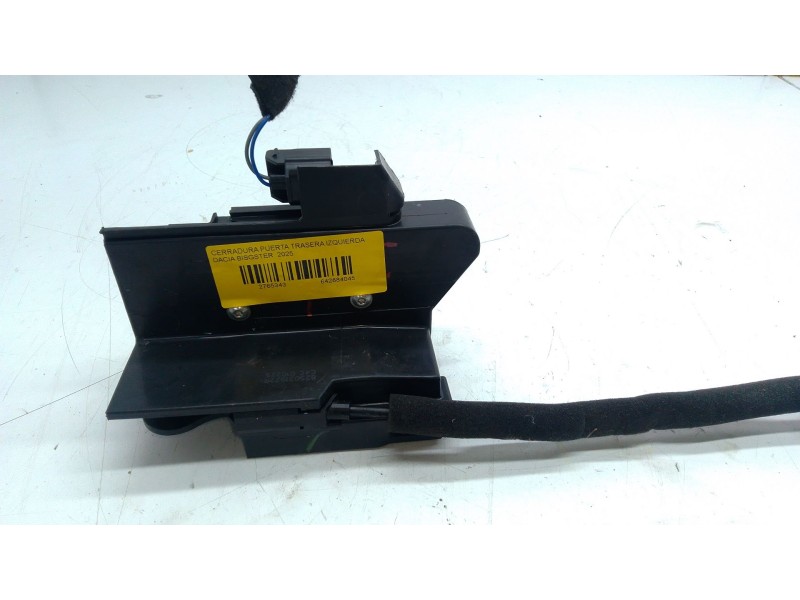 Recambio de cerradura puerta trasera izquierda para dacia bisgster referencia OEM IAM 825031922R  