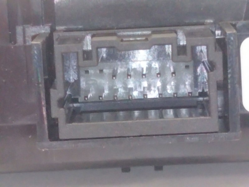 Recambio de modulo electronico para dacia bisgster referencia OEM IAM 283E81677R  