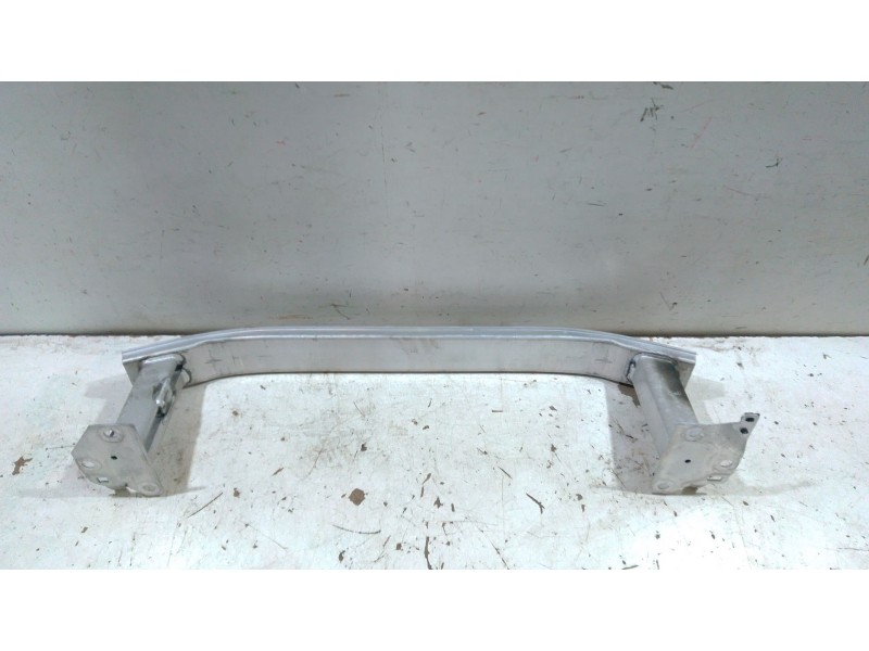Recambio de refuerzo paragolpes delantero para renault clio iv grandtour (kh_) 1.5 dci 90 (khn3, khn4) referencia OEM IAM   