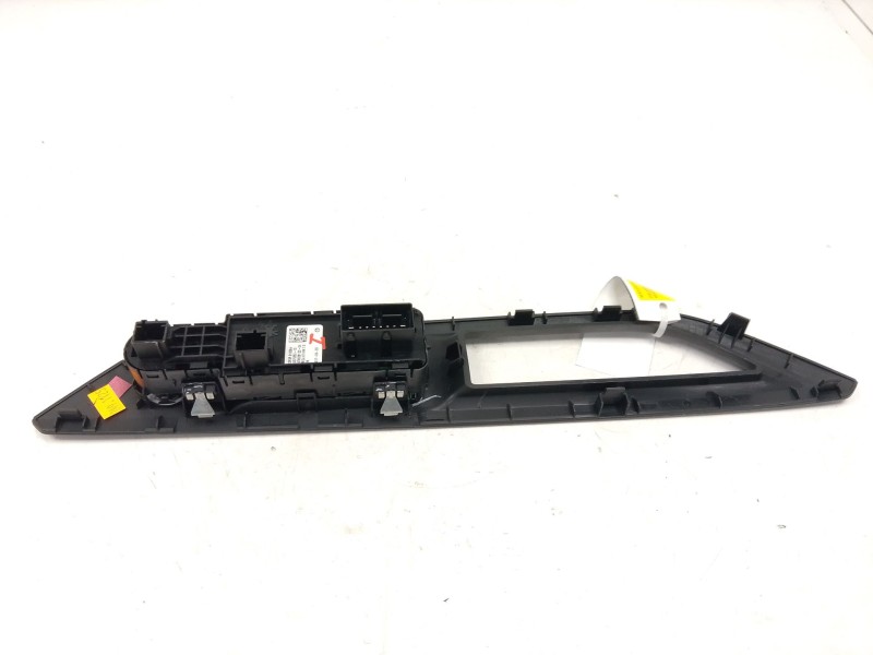 Recambio de mando elevalunas delantero izquierdo para peugeot 5008 ii (mc_, mj_, mr_, m4_) 1.6 bluehdi 120 referencia OEM IAM 96