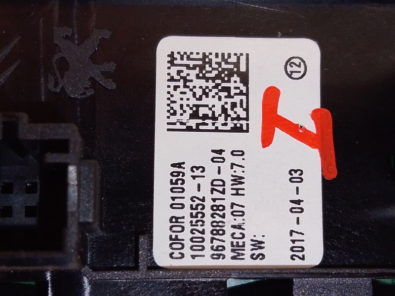 Recambio de mando elevalunas delantero izquierdo para peugeot 5008 ii (mc_, mj_, mr_, m4_) 1.6 bluehdi 120 referencia OEM IAM 96