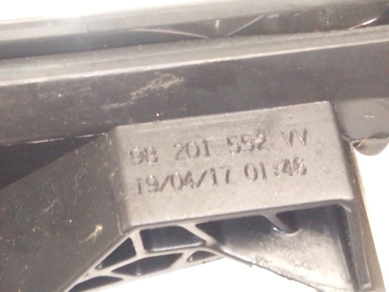 Recambio de maneta interior delantera derecha para peugeot 5008 ii (mc_, mj_, mr_, m4_) 1.6 bluehdi 120 referencia OEM IAM   